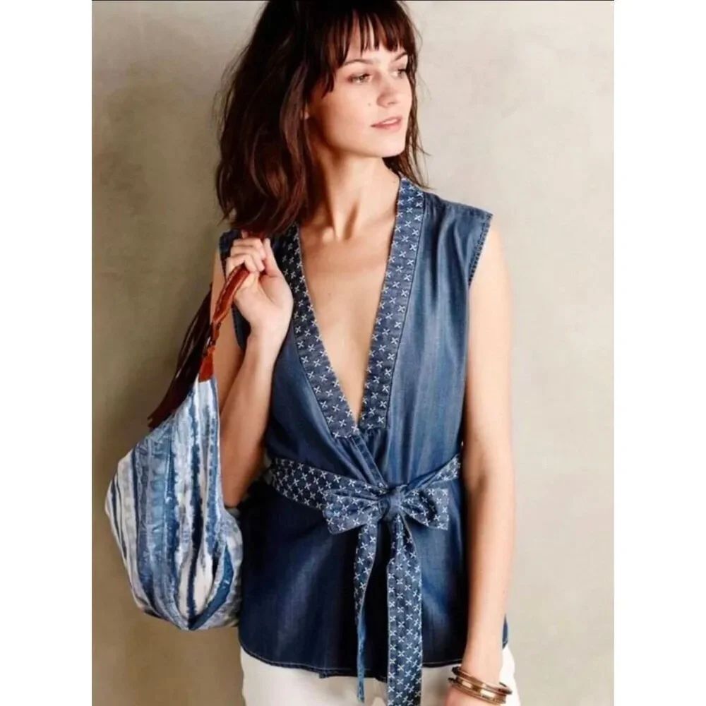 Holding Horses Anthropologie Womens Size XS Stitched Chambray Wrap Shirt